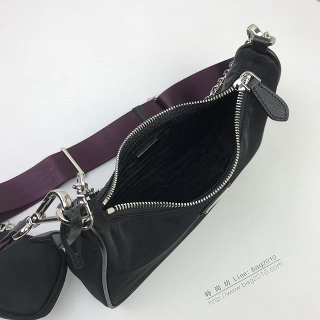 prada女包 普拉達2020新款nylon Hobo手拎包 時尚百搭 prada腋下包 1BH204 Prada單肩斜挎包  pyd2382